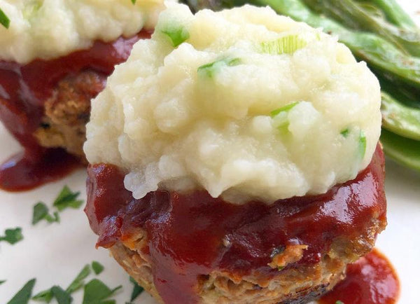 Meatloaf Minis with Sautéed Garlic String Beans