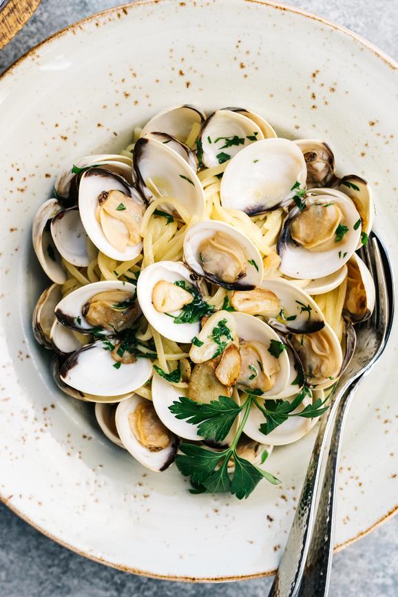 Christmas Eve Linguine with Clams